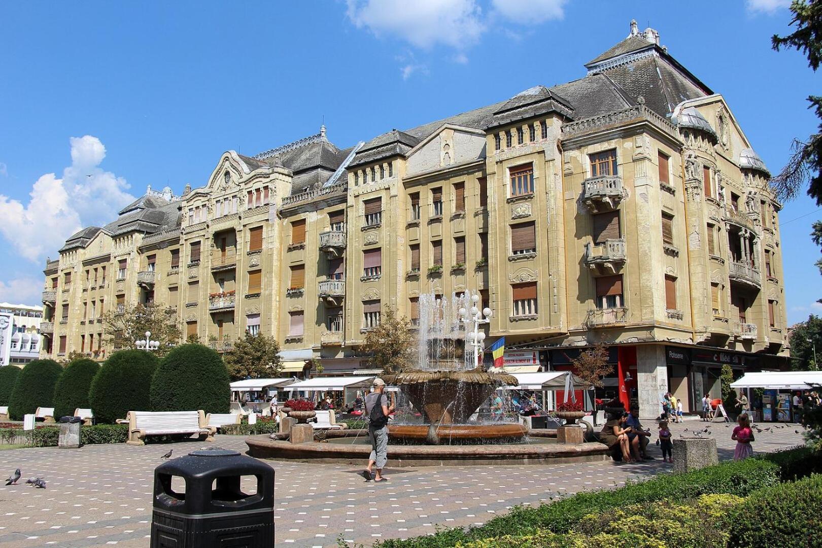 Ultra-Central Apartment In The Loffler Palace Timisoara Ngoại thất bức ảnh