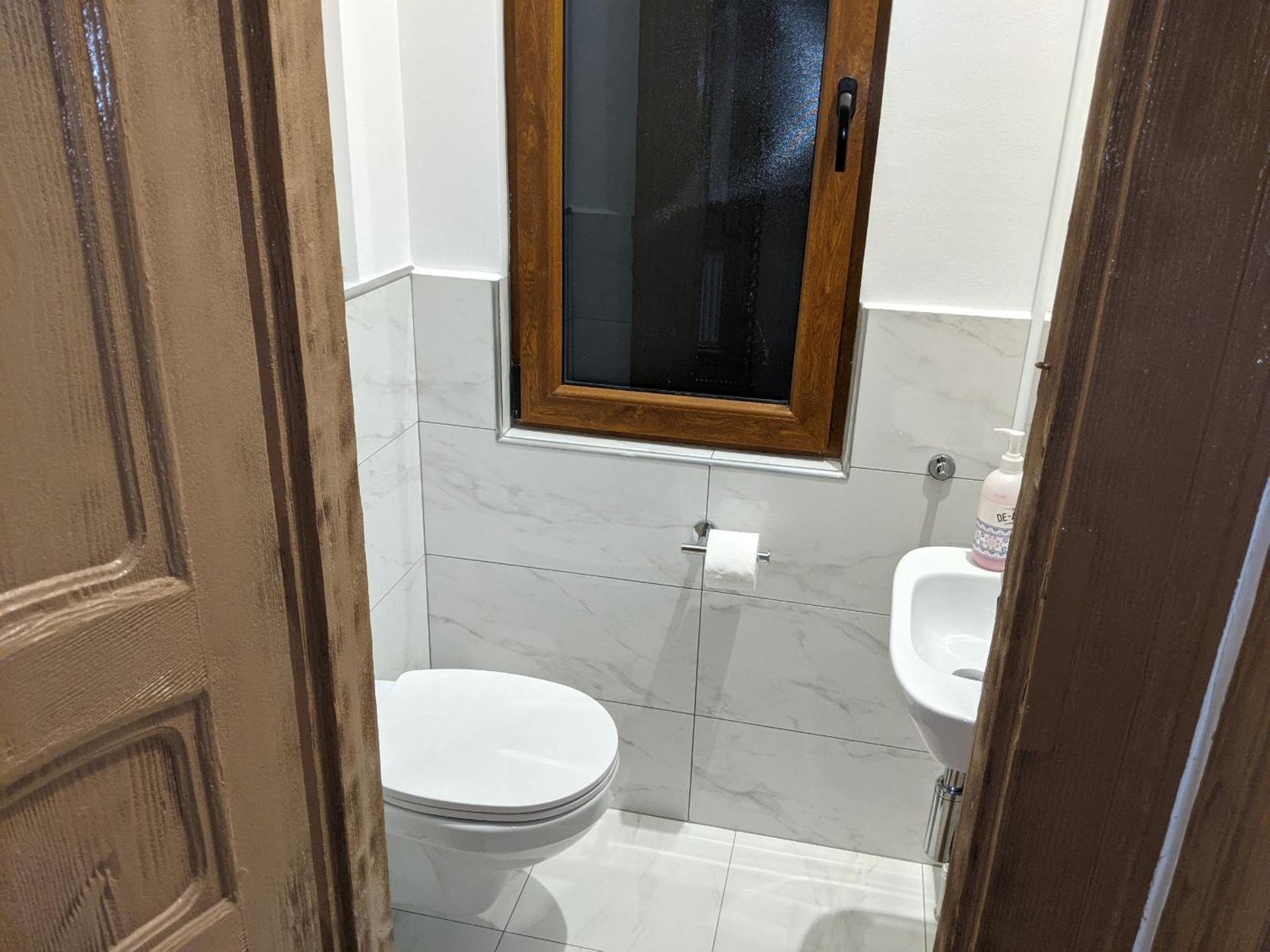 Ultra-Central Apartment In The Loffler Palace Timisoara Ngoại thất bức ảnh
